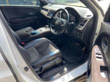 https://riyasewana.com/uploads/honda-vezel-rs-6720116376.jpg