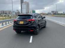 https://riyasewana.com/uploads/honda-vezel-rs-700914692.jpg
