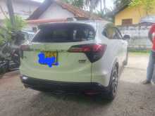 https://riyasewana.com/uploads/honda-vezel-rs-8038514512.jpg