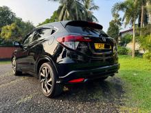 https://riyasewana.com/uploads/honda-vezel-rs-810081924793.jpg