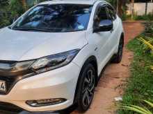https://riyasewana.com/uploads/honda-vezel-rs-81425384182.jpg