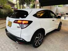 https://riyasewana.com/uploads/honda-vezel-rs-821373622333.jpg