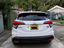 https://riyasewana.com/uploads/honda-vezel-rs-913034922032.jpg