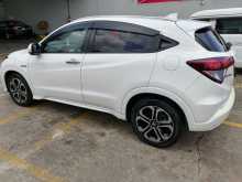 https://riyasewana.com/uploads/honda-vezel-ru3-15162005912.jpg
