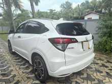 https://riyasewana.com/uploads/honda-vezel-ru3-812354722633.jpg