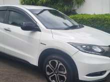 https://riyasewana.com/uploads/honda-vezel-sensin-2016-215573012402.jpg