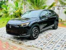 https://riyasewana.com/uploads/honda-vezel-x-1017321922052.jpg