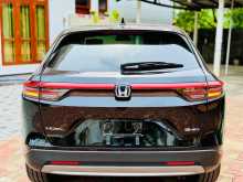 https://riyasewana.com/uploads/honda-vezel-x-1017322022383.jpg