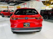 https://riyasewana.com/uploads/honda-vezel-x-141949066846.jpg