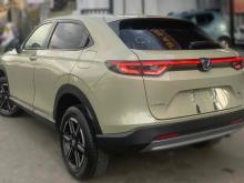 https://riyasewana.com/uploads/honda-vezel-x-1611121324302.jpg