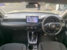 https://riyasewana.com/uploads/honda-vezel-x-1611144124111.jpg
