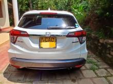 https://riyasewana.com/uploads/honda-vezel-x-171019287005.jpg