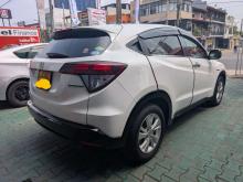 https://riyasewana.com/uploads/honda-vezel-x-181532356234.jpg