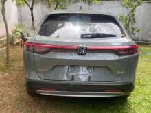 https://riyasewana.com/uploads/honda-vezel-x-191230444032.jpg