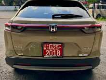 https://riyasewana.com/uploads/honda-vezel-x-2023-717384012743.jpg