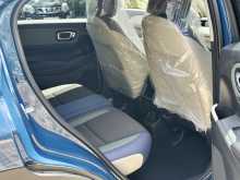 https://riyasewana.com/uploads/honda-vezel-x-2025-920352212474.jpg