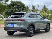 https://riyasewana.com/uploads/honda-vezel-x-2211174583.jpg