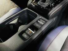 https://riyasewana.com/uploads/honda-vezel-x-2217065422513.jpg