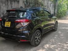 https://riyasewana.com/uploads/honda-vezel-x-2312113417435.jpg