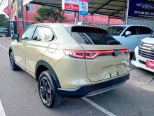 https://riyasewana.com/uploads/honda-vezel-x-2315130024541.jpg