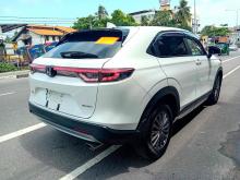 https://riyasewana.com/uploads/honda-vezel-x-2612333024282.jpg