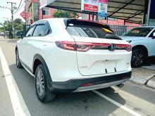 https://riyasewana.com/uploads/honda-vezel-x-2612333024571.jpg