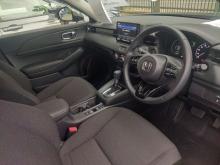 https://riyasewana.com/uploads/honda-vezel-x-261719596234.jpg
