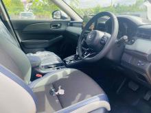 https://riyasewana.com/uploads/honda-vezel-x-310202424951.jpg