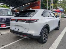 https://riyasewana.com/uploads/honda-vezel-x-3118335924042.jpg