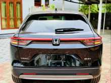 https://riyasewana.com/uploads/honda-vezel-x-815461322433.jpg