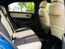 https://riyasewana.com/uploads/honda-vezel-z-100140924733.jpg