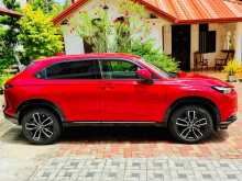https://riyasewana.com/uploads/honda-vezel-z-1017250522073.jpg