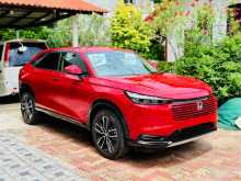 https://riyasewana.com/uploads/honda-vezel-z-1017250522582.jpg