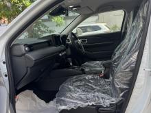 https://riyasewana.com/uploads/honda-vezel-z-110014317993.jpg