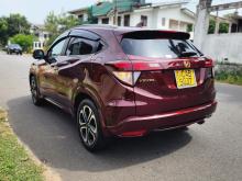 https://riyasewana.com/uploads/honda-vezel-z-110422517296.jpg
