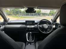 https://riyasewana.com/uploads/honda-vezel-z-111035064653.jpg
