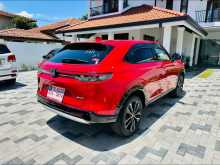 https://riyasewana.com/uploads/honda-vezel-z-111137294022.jpg