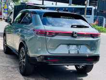 https://riyasewana.com/uploads/honda-vezel-z-111303414112.jpg