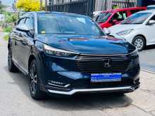 https://riyasewana.com/uploads/honda-vezel-z-111447144013.jpg