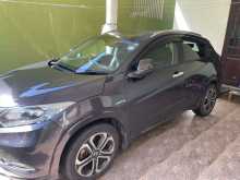 https://riyasewana.com/uploads/honda-vezel-z-111512274022.jpg