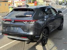 https://riyasewana.com/uploads/honda-vezel-z-1119395517755.jpg