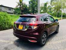 https://riyasewana.com/uploads/honda-vezel-z-11213201593.jpg