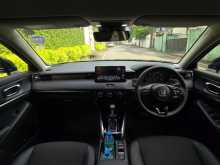 https://riyasewana.com/uploads/honda-vezel-z-11235531472.jpg