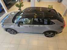 https://riyasewana.com/uploads/honda-vezel-z-1140749706.jpg