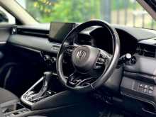 https://riyasewana.com/uploads/honda-vezel-z-11419364753.jpg