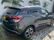 https://riyasewana.com/uploads/honda-vezel-z-1142734522.jpg