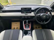 https://riyasewana.com/uploads/honda-vezel-z-116243224063.jpg