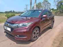 https://riyasewana.com/uploads/honda-vezel-z-12105634302.jpg