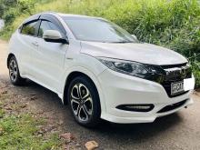 https://riyasewana.com/uploads/honda-vezel-z-1211040924681.jpg