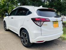 https://riyasewana.com/uploads/honda-vezel-z-1211041024753.jpg